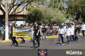 Confiram as fotos do Desfile Cívico de Dourados