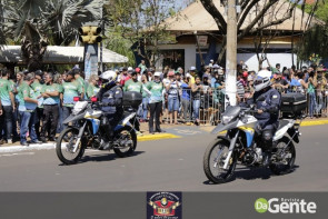 Confiram as fotos do Desfile Cívico de Dourados