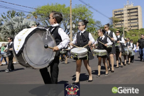 Confiram as fotos do Desfile Cívico de Dourados