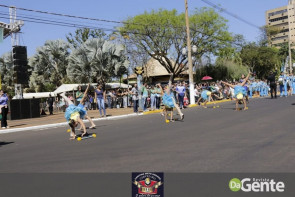 Confiram as fotos do Desfile Cívico de Dourados