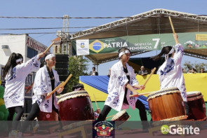 Confiram as fotos do Desfile Cívico de Dourados