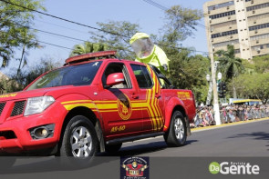 Confiram as fotos do Desfile Cívico de Dourados