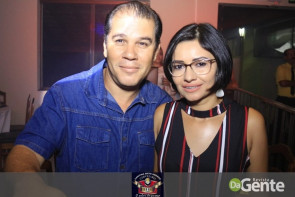 Confiram as fotos da noite do Flash Back