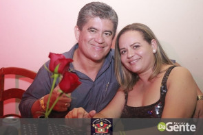 Confiram as fotos da noite do Flash Back