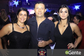 Confiram as fotos da noite do Flash Back