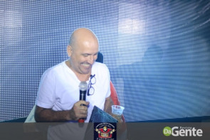 Confiram as fotos da noite do Flash Back