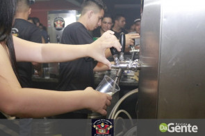 Confiram as fotos da noite do Flash Back