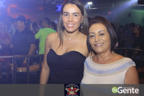 Confiram as fotos da noite do Flash Back