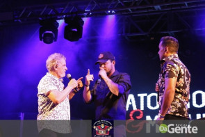 Veja os clicks do show  Matogrosso e mathias