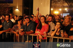 Veja os clicks do show  Matogrosso e mathias