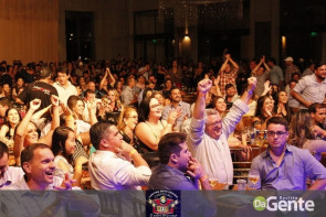 Veja os clicks do show  Matogrosso e mathias