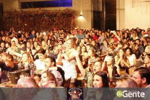 Veja os clicks do show  Matogrosso e mathias