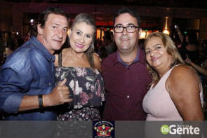 Veja os clicks do show  Matogrosso e mathias