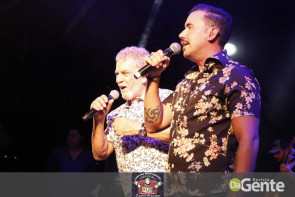 Veja os clicks do show  Matogrosso e mathias