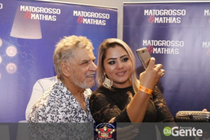 Veja os clicks do show  Matogrosso e mathias