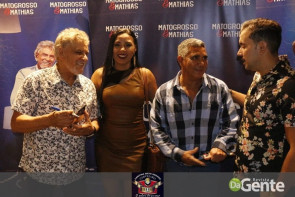 Veja os clicks do show  Matogrosso e mathias