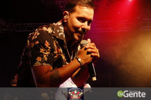 Veja os clicks do show  Matogrosso e mathias