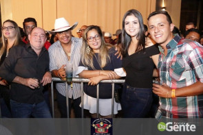 Veja os clicks do show  Matogrosso e mathias