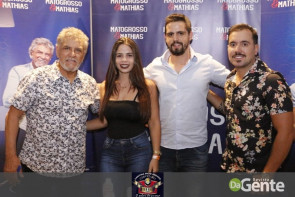 Veja os clicks do show  Matogrosso e mathias