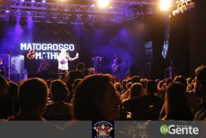 Veja os clicks do show  Matogrosso e mathias