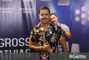 Veja os clicks do show  Matogrosso e mathias