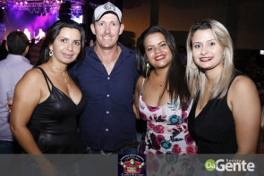 Veja os clicks do show  Matogrosso e mathias