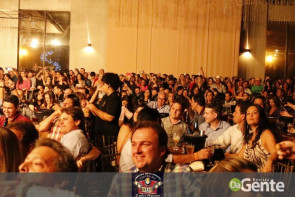 Veja os clicks do show  Matogrosso e mathias