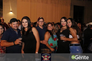 Veja os clicks do show  Matogrosso e mathias