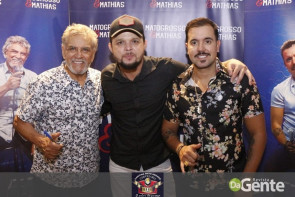 Veja os clicks do show  Matogrosso e mathias