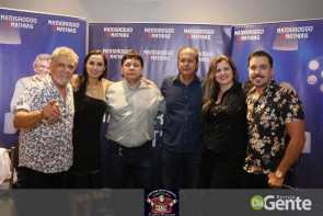 Veja os clicks do show  Matogrosso e mathias