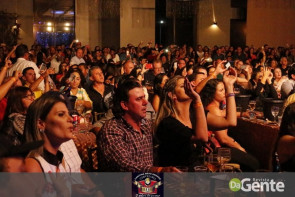 Veja os clicks do show  Matogrosso e mathias