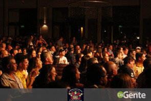 Veja os clicks do show  Matogrosso e mathias