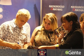 Veja os clicks do show  Matogrosso e mathias