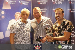 Veja os clicks do show  Matogrosso e mathias