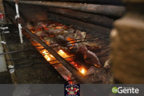 Confiram as fotos da "Festa do cupim"