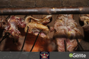 Confiram as fotos da "Festa do cupim"