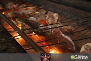 Confiram as fotos da "Festa do cupim"