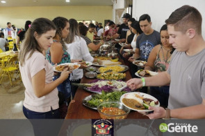 Confiram as fotos da "Festa do cupim"