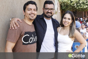 De repente 30: Veja quem marcou presença no niver do Weslei Queiroz