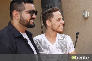 De repente 30: Veja quem marcou presença no niver do Weslei Queiroz