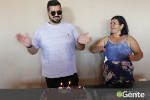 De repente 30: Veja quem marcou presença no niver do Weslei Queiroz