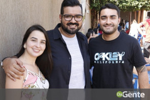 De repente 30: Veja quem marcou presença no niver do Weslei Queiroz