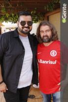 De repente 30: Veja quem marcou presença no niver do Weslei Queiroz