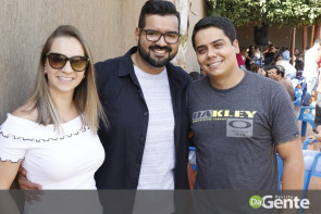 De repente 30: Veja quem marcou presença no niver do Weslei Queiroz