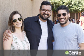 De repente 30: Veja quem marcou presença no niver do Weslei Queiroz