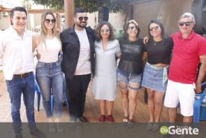 De repente 30: Veja quem marcou presença no niver do Weslei Queiroz