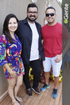 De repente 30: Veja quem marcou presença no niver do Weslei Queiroz