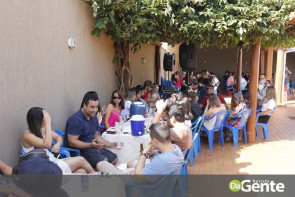 De repente 30: Veja quem marcou presença no niver do Weslei Queiroz