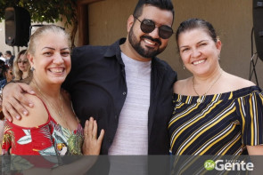 De repente 30: Veja quem marcou presença no niver do Weslei Queiroz