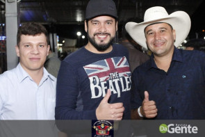 Confiram as fotos do show do Jads & Jadson em Vicentina